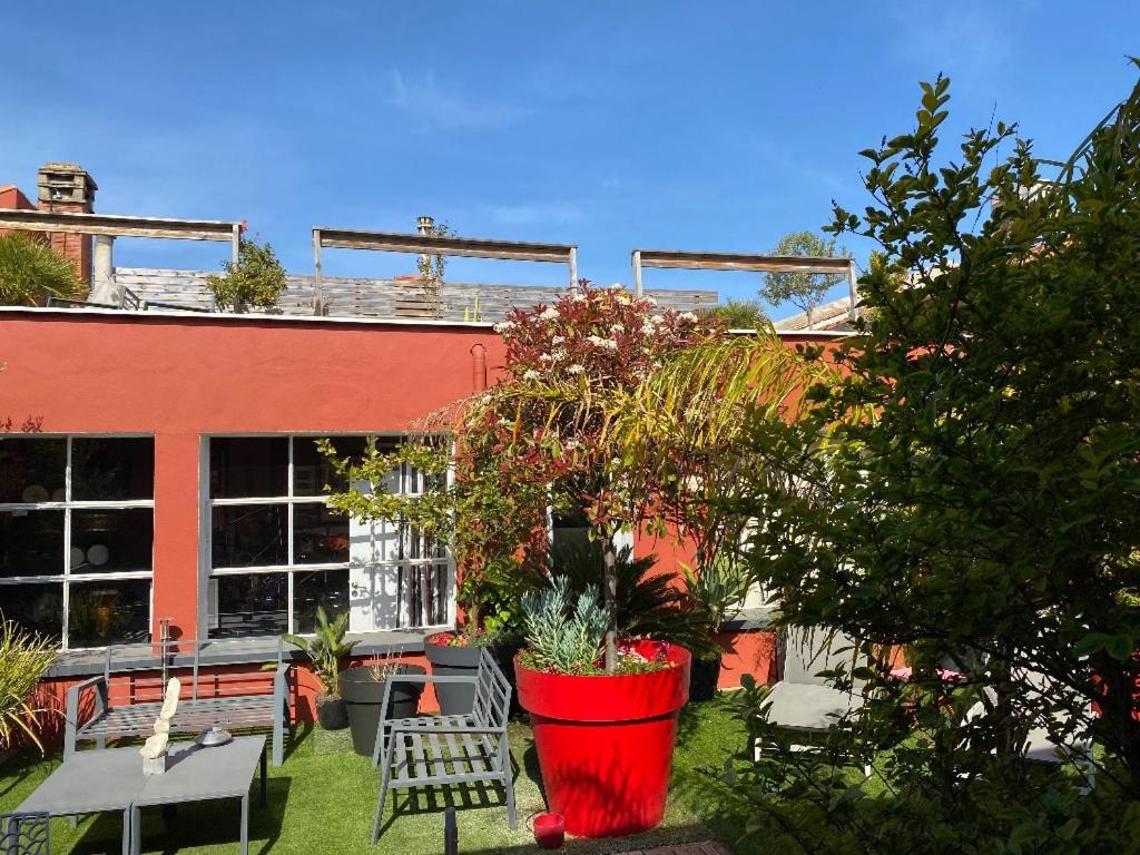 Le Patio Pere Pigne Guestroom Перпинян Екстериор снимка